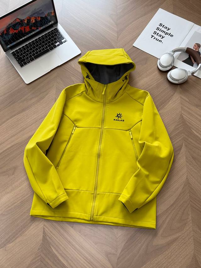 9985# Kailas 凯乐石 博格达Bogda Lt 立体硅胶Logo连帽软壳冲锋衣｜登山 防风 防水 透气 作为户外机能的标杆之作，凯乐石推出的 Bogd
