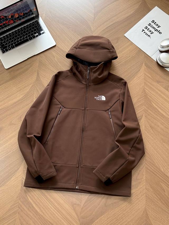 9983# Tnf 北面 男子防风防泼水软壳外套连帽夹克户外冲锋衣 连衣帽 休闲运动 挡风呵护 功能性胸袋 造型感与实用性兼具 Windwall 经防泼水处理