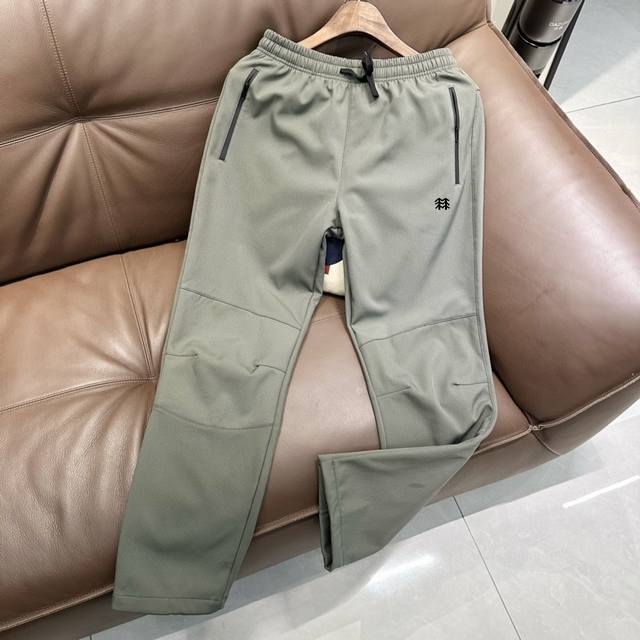 供 控 Kolonsport可隆户外加绒石墨烯长裤 户外休闲加绒长裤，舒适亲肤 防风防水耐磨面料 告别繁琐设计 ，简约百搭，侧面屁股后面4片拼接3D剪裁 ，修饰