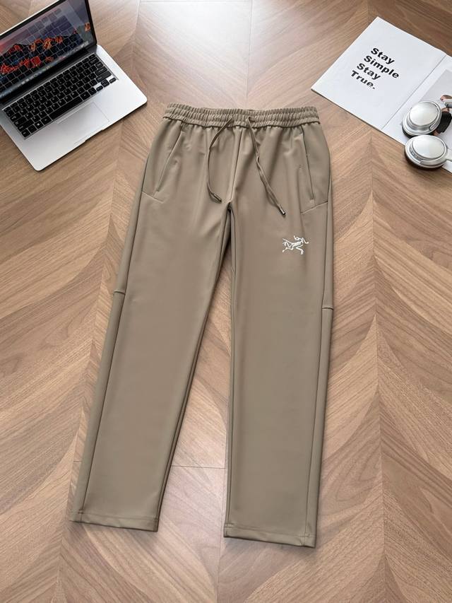 9952# Arc'teryx 始祖鸟秋冬户外机能裤 户外登山徒步休闲长裤男 Runbold Trail So Pants徒步系列，采用高密度登山布面料，非常结