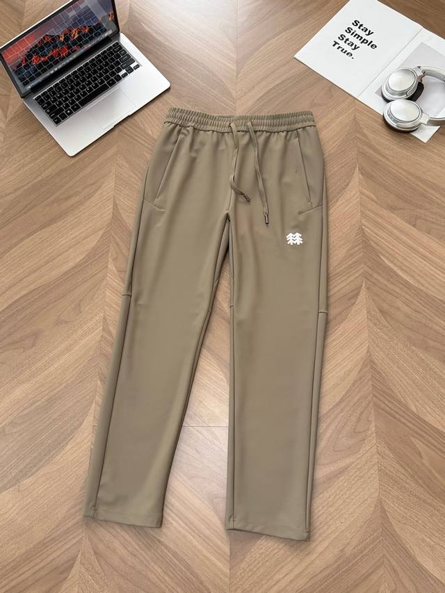 9950# Kolon Sport可隆男士长裤弹力舒适软壳裤攀岩徒步登山户外运动裤 专业户外装备的核心，从来都是功能性与造型感的完美平衡。这款可隆户外长裤，从面