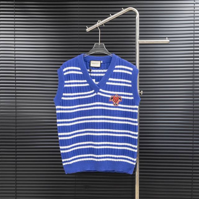 款式：古驰Gucci老鹰刺绣V领针织羊毛背心 尺码：S-Xxl 面料：羊毛混纺 辅料：全套定制原版辅料 无性别区分 男女同款