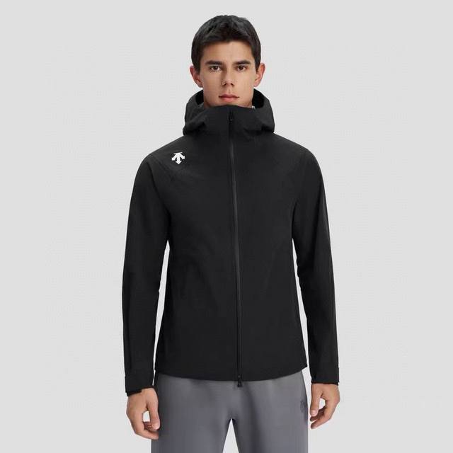 供 供 Descente迪桑特25新款迪桑特秋冬季户外冲铎衣软壳情侣款连帽加绒运动开炒软壳冲锋衣。B1316 户外牛货王炸款秋冬季软壳连帽加绒情侣款冲锋衣外套男