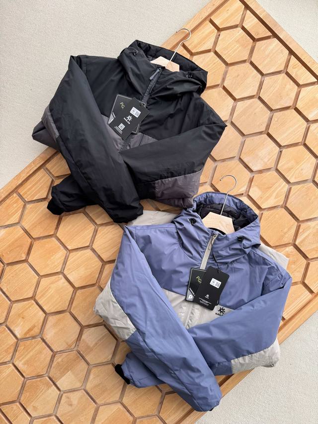 供 控 Kailas 凯乐石棉服！男女同款保暖防寒棉服！人手B1318必备！百搭王者！时尚感与保暖兼容的一款！看惯了千篇一律的纯色系列，来点不一样的吧！拼色款他