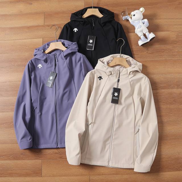 供 控 Descente 迪桑特25年秋季新品户外女款连帽冲锋衣夹克 强烈推荐主推款外套外套终于终于来了！今年最惊艳的大爆款件冲锋衣外套不行了太好看了 而且给你