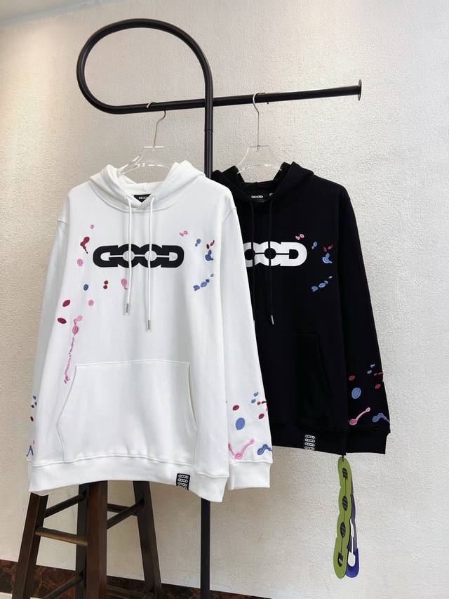款号X298 黑白两色 Goodbrand泼墨糖果硅胶字母刺绣连帽卫衣 面料采用400克毛圈高克重95棉5氢纶1×1双纱洗一辈子都不会变形的 男女同款 官网细节
