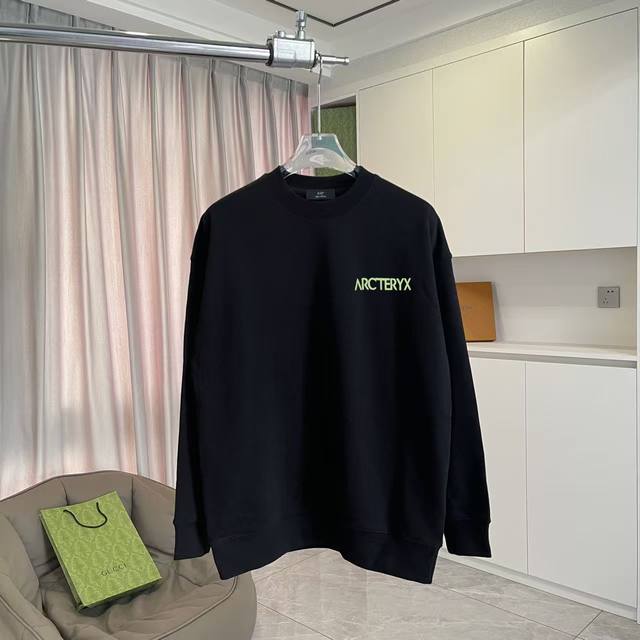 Arc'teryx小鸟*2025秋冬新款 个性Logo印花 定制面料400G 圆领卫衣 男女同款 尺码：S M L Xl Xxl 五个码 颜色：黑色 白色