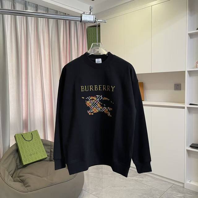 Bur 巴宝*2025秋冬新款 字母Logo战马绣花 定制面料400G 圆领卫衣 三标齐全 男女同款 尺码：S M L Xl Xxl 颜色：黑色 白色