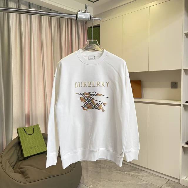 Bur 巴宝*2025秋冬新款 字母Logo战马绣花 定制面料400G 圆领卫衣 三标齐全 男女同款 尺码：S M L Xl Xxl 颜色：黑色 白色
