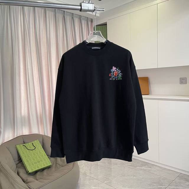 Ch克罗*2025秋冬新款 梵文十字架印花 定制面料400G 圆领卫衣 男女同款 尺码：S M L Xl Xxl 五个码 颜色：黑色 白色