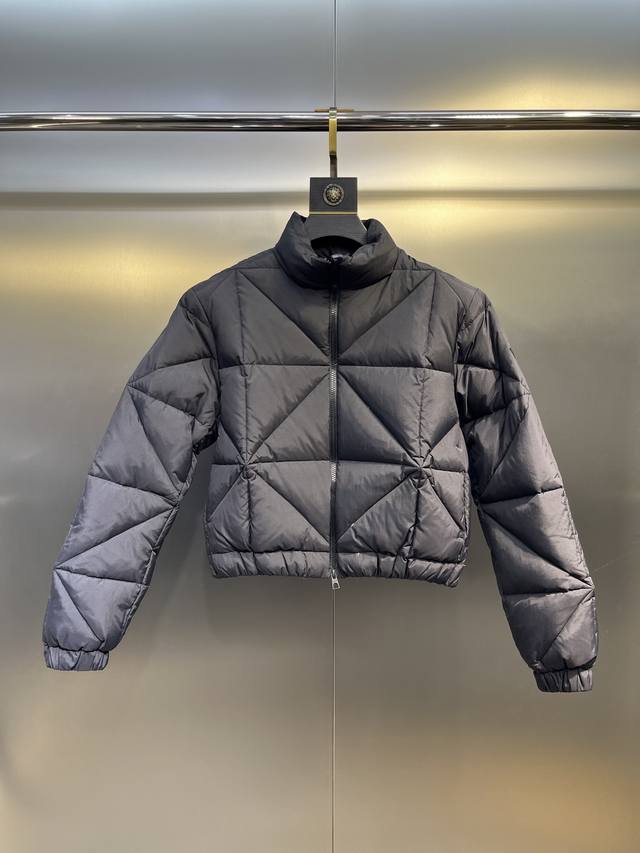 Moncler Highest Quality Moner 2025秋冬新款Anafi女士菱形绗缝短款羽绒服 颜色：黑色 粉色 码数：0123
