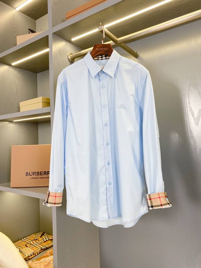 长袖骑士战马装饰弹力棉衬衫 经典Burtb系列，男女万年青同款，衬衫中的王者！经典战马微标刺绣设计！进口塔罗贝壳纽扣 ！市场上极其少有的产品。 衬衫直以来都是这