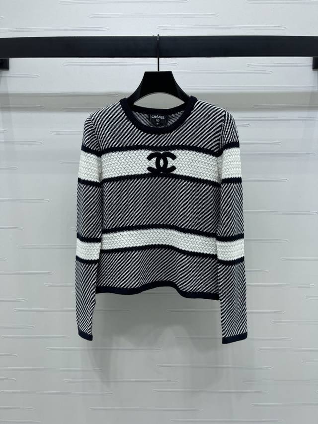 上新原单高端品质 Chane* 2025早秋最新系列！条纹撞色针织长袖！定制进口纱线织造 针织短袖上衣版型 撞色条纹交织 定色定染工艺 完美还原品相 柔软亲肤