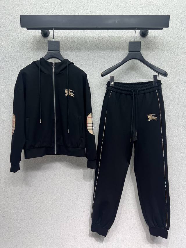 巴宝莉休闲套装 时髦帅气 个性经典款版型设计简洁而优雅 独特的工艺 多了一份精致与细腻 必备单品 高品质 尺码Sml