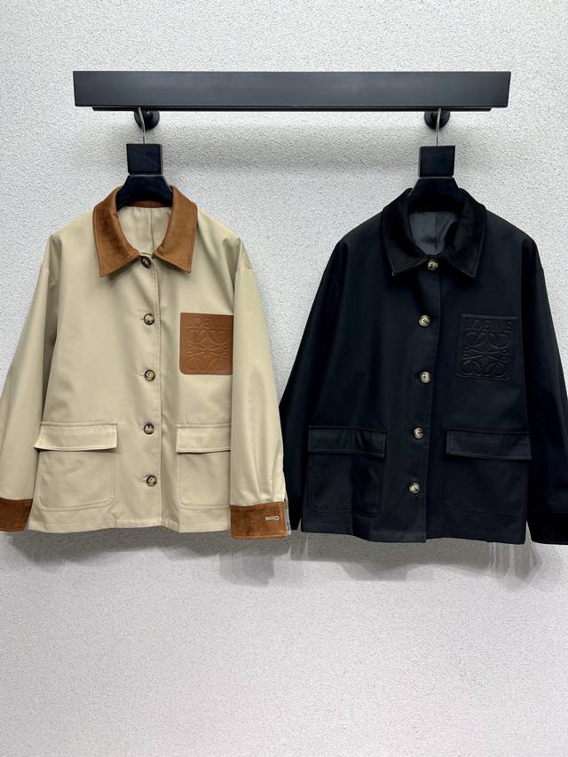 罗意威休闲外套 宽松版型设计 时髦感在线实穿性很高百搭 干练利落时髦有致 日常穿搭推荐款 细节感在线 提升气质感必备单品 高品质 两色 尺码Sml