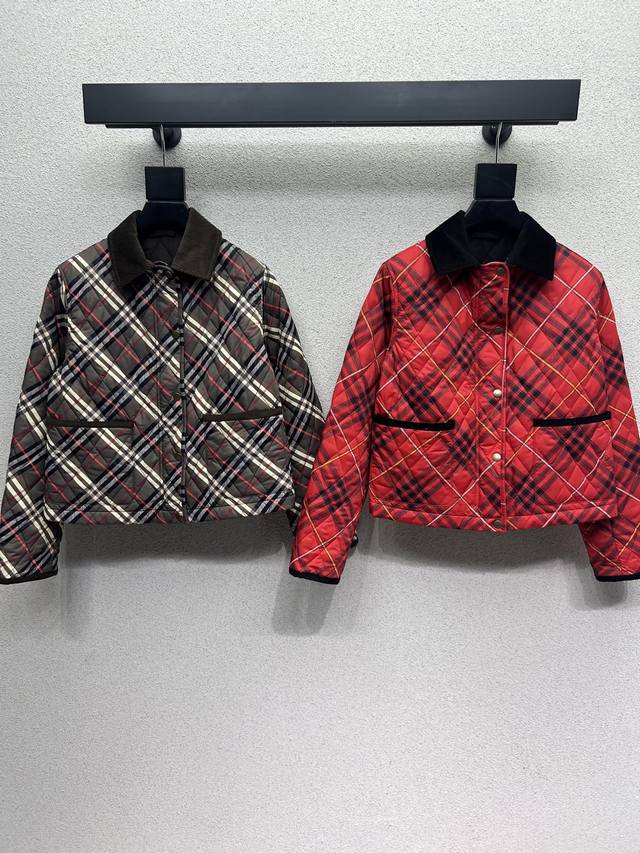 巴宝莉格子棉服外套 经典又有型 自带气场 面料质感很奈斯 时髦又高级 颜色超级正 上身显白又显瘦 自带酷帅感的系列 走路都带风上身气场全开 长度恰到好处 轻松驾