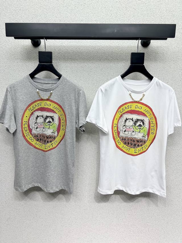 L家印花猫咪短袖T恤 高密度时髦运动风 每个日常的穿搭 俏皮减龄充满元气的设计元素 高品质 两色 尺码Sml