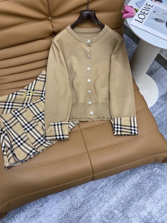 Fe★ Fw 精致圆领Ab料结合设计上衣短款半裙套装 ，高级面料，颜色:图片色，面料:精纺羊毛混纺面料 Smlxl