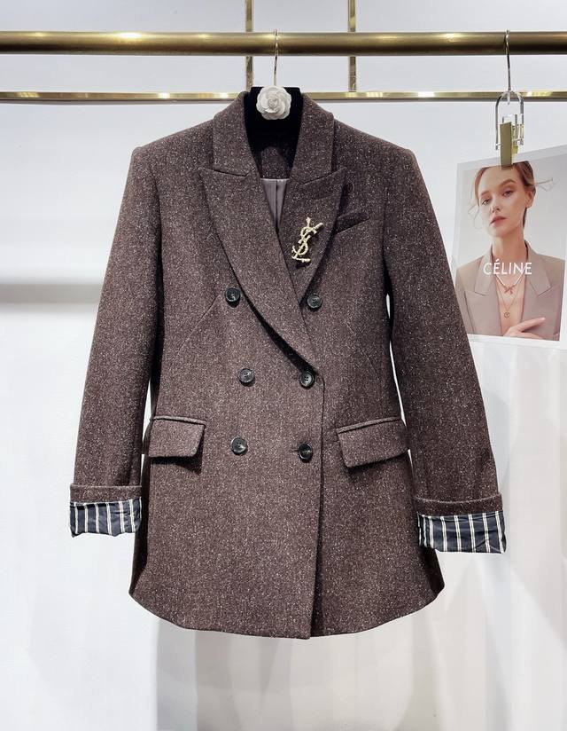 上新啦～独家高定澳洲羊毛西装外套 25Aw Saint Lauren*秋冬独家爆款美拉德色系百分百澳洲羊毛双排扣西装外套，汲取极简主义精华 诠释刚柔并济都市高阶