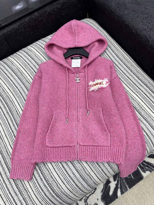 爆款现货 原单品质 Chan*｜25中古系列重工戴帽抽绳装饰外套 独家订制小香风纱线 ，设计高级又时髦！1:1订制重工面辅料，增添时尚格调，纯欲系搭配和谐，百搭