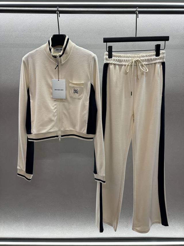 2025 Autumn And Winter 套！Ann*撞色拼接休闲套装， 立领拉链休闲外套，搭配微喇休闲裤， 定制面料，日常穿搭，高级的调调又A又飒！ 两色