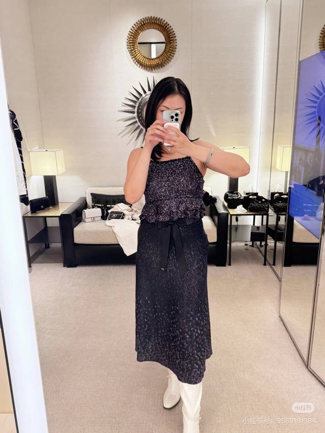 Chane* 25P春夏新款 蝴蝶结亮片长半裙丨独家Yb开发！高版出品！也可以当抹胸裙。绝美小仙女白富美神器！重工艺奢华满天星水晶珠片特种纱线长款A字裙摆设计。