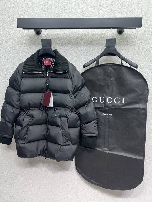 G家羽绒服外套 低调又高级 经典造型 超保暖柔软细腻巨保暖的 厚实保暖超有型.冬季必备款 高品质 配防尘袋 尺码Sml