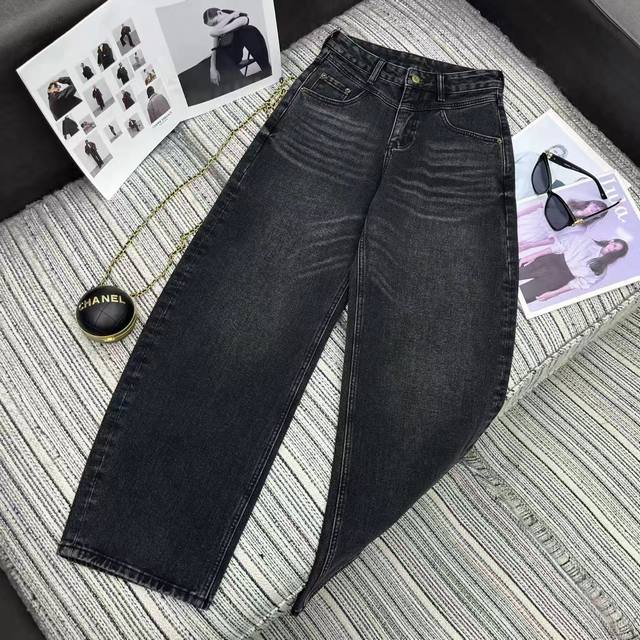 强烈推荐 25年早秋系列 Alex*新款字母烫钻弯刀牛仔裤 两色Smlxl