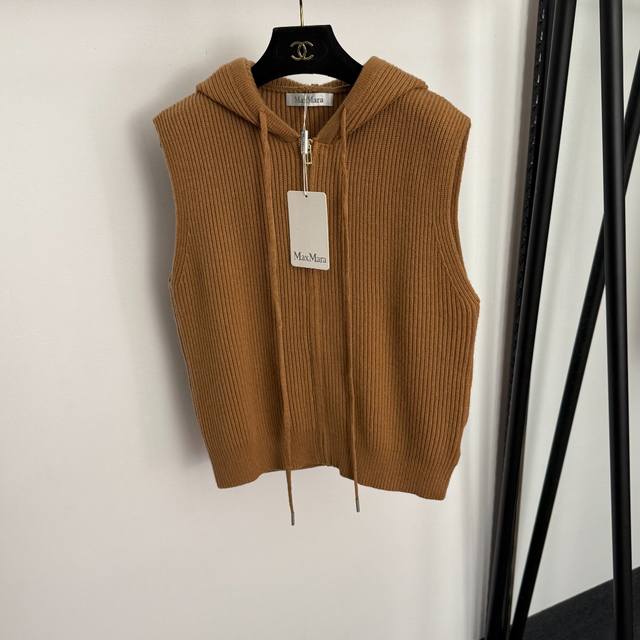 款号20256935 Maxmar*新款 绵羊毛无袖连帽针织马甲外套，咖色，Sml， M码：胸围98，长56；重量：0.390Kg