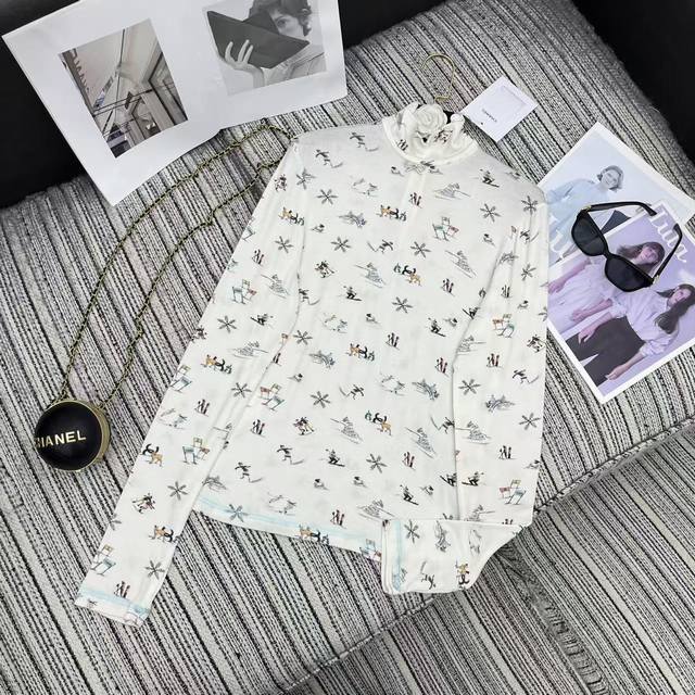 强烈推荐 25年早秋系列 Cha*新款 滑雪系列印花高领长袖打底衫 Sml .