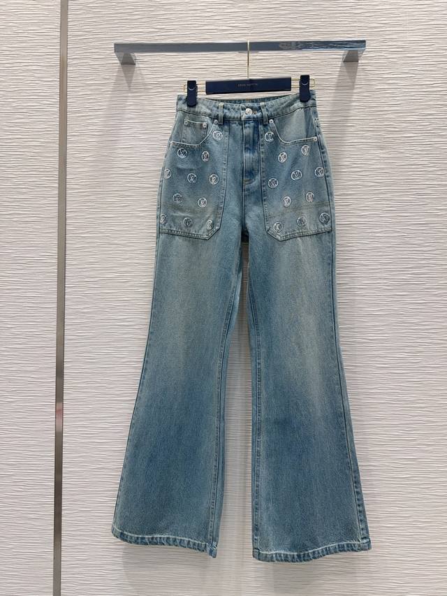 Louis Vuitto*2025Fw新款 高版出品~超时髦新款丹宁牛仔 酵洗个性色调上身又酷又飒爽 采用定制高品质斜纹棉质水洗牛仔面料，纹理细腻，棉感自然，既