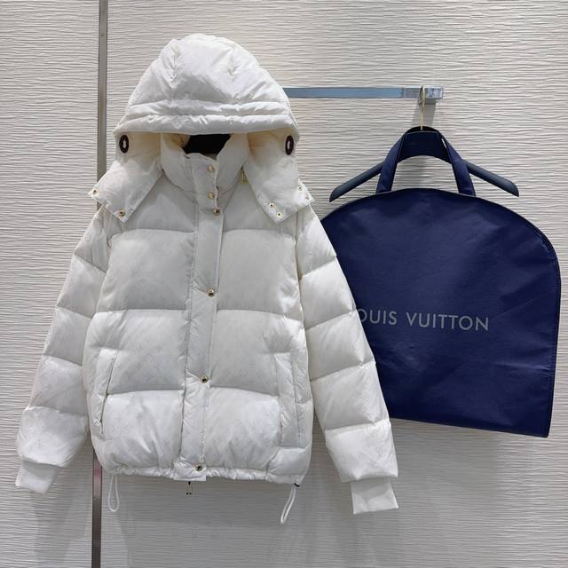 Louis Vuitto* 2025Fw新款羽绒外套 90白鸭绒 整体保暖效果拉满，常规款羽绒服 休闲时尚，经典Logo完美点缀 Sml S后中长68 胸围12