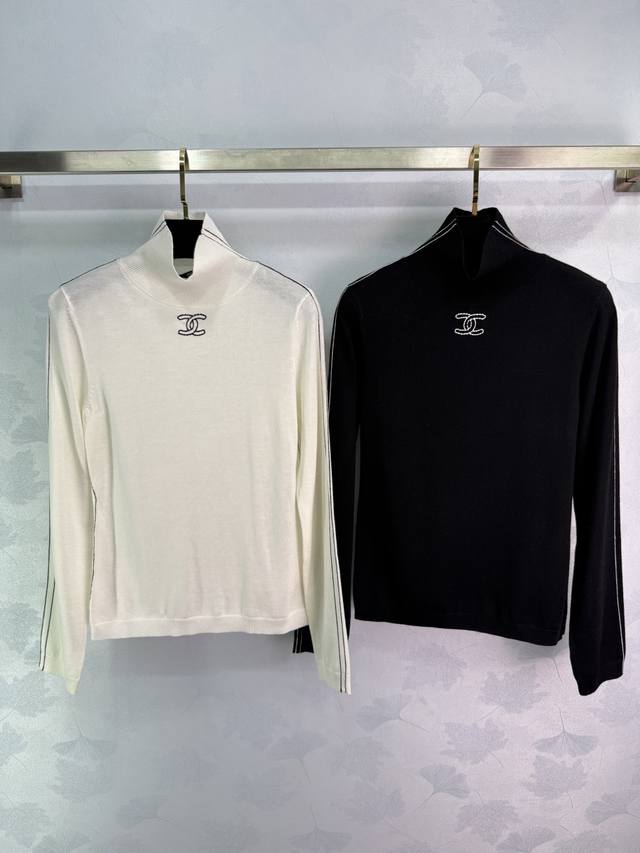 Chane*25秋冬新款高领长袖 日常百搭的基础款 不用费心搭配的经典版型 基地纹理设计简约又百搭 2色3码Sml 。T226B.