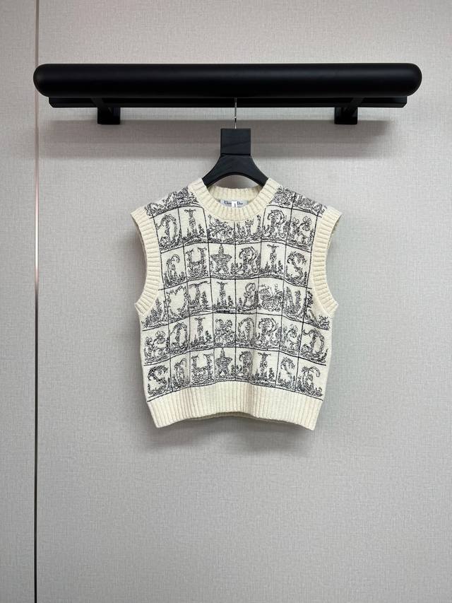 高品质Di*R 2026早春系列 超级重工的背心 这款背心真的做了好久 主要是调整绣花 每个图案都不一样 小宽松背心 羊毛纱线面料 秋冬内搭 叠穿太好看了 Sm