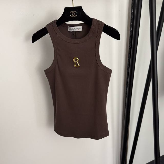 款号20256902 Schiaparelli*新款 金色钥匙孔金属装饰修身纯棉百搭背心，白色，黑色，咖色， 均码：胸围72，长57；重量：0.170Kg .