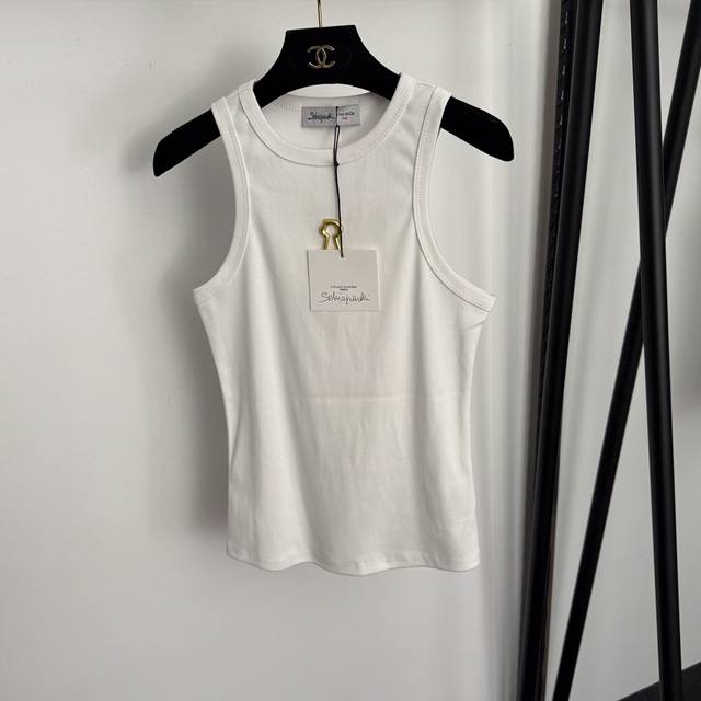 款号20256902 Schiaparelli*新款 金色钥匙孔金属装饰修身纯棉百搭背心，白色，黑色，咖色， 均码：胸围72，长57；重量：0.170Kg .