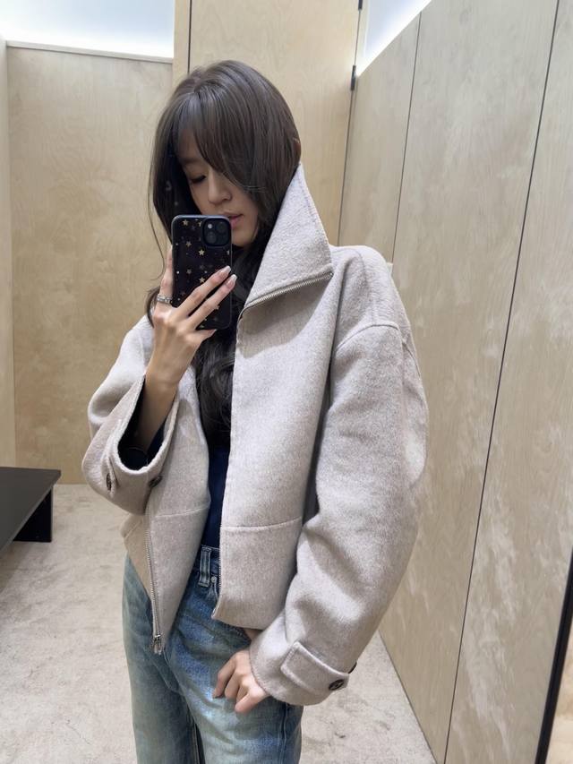 Acne Studi*S 25Fw秋冬新款 羊绒羊毛混纺立领拉链夹克丨独家Yb开发！高版出品！采用羊绒+羊毛混纺面料，自带细腻绒感，触肤柔软温暖，浅燕麦 经典黑