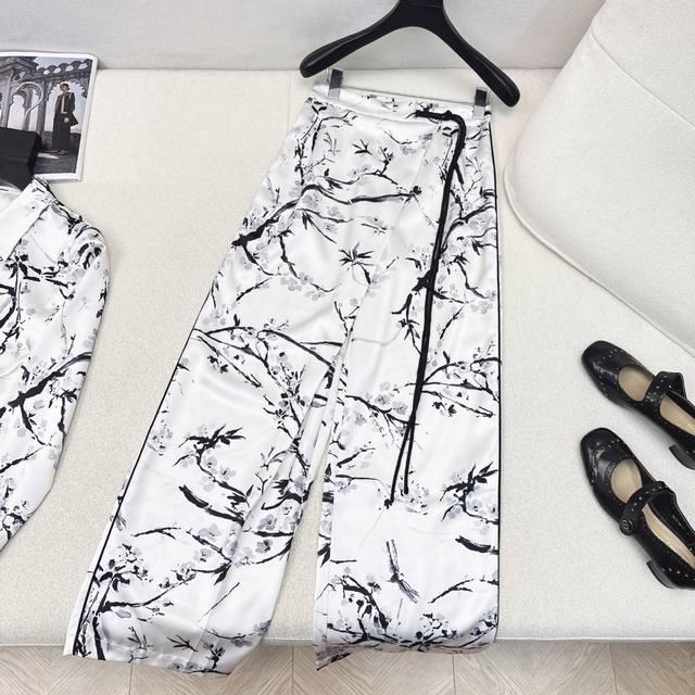 衬衫 裤 复古国风 Cd 25Ss 早秋最新款花卉印花短款绑带设计衬衫+盘扣装饰直筒裤 小短款衬衫版型 定制小清新花卉印花纯棉面料 高级又时髦 简约耐看 超级显