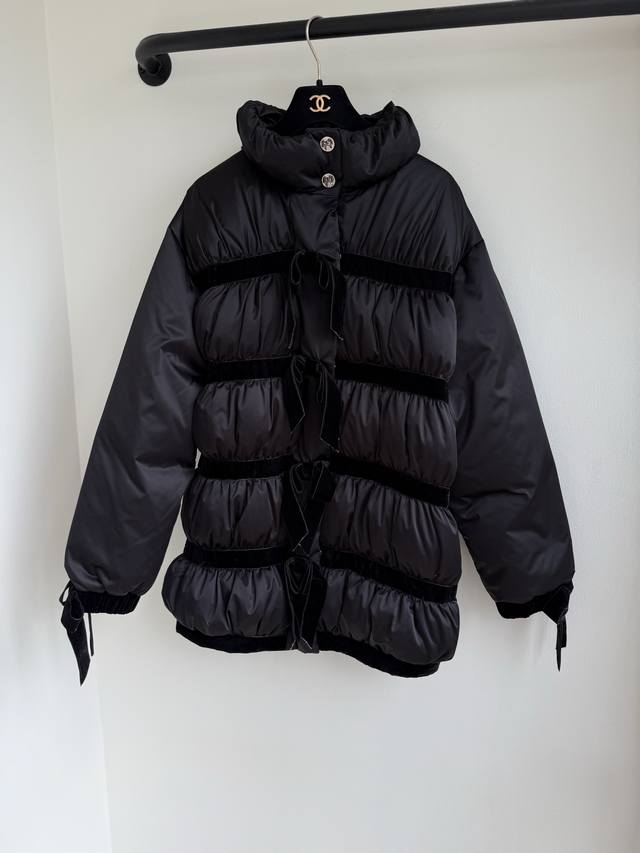 顶级版本 Chane25滑雪系列新款定制黑色高领拼接金属扣羽绒服外套出货进口90羽绒填充长款夹克外套版型实穿很飒定制开模电镀拉链头金属按扣上身口袋全面对版 版型