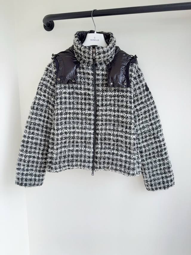 顶级版本 Moncl25秋冬滑雪系列新款黑色编织撞色针织高领连帽羽绒服外套出货进口90羽绒填充夹克外套版型实穿很飒定制开模电镀拉链头金属按扣上身口袋全面对版 版