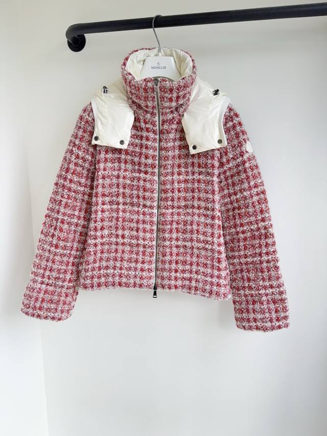 顶级版本 Moncl25秋冬滑雪系列新款粉色编织撞色针织高领连帽羽绒服外套出货进口90羽绒填充夹克外套版型实穿很飒定制开模电镀拉链头金属按扣上身口袋全面对版 版