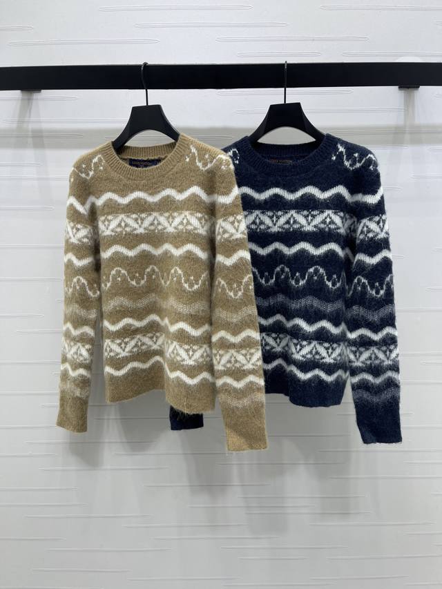 上新原单高端品质Louis Vui*Ton 2025秋冬最新系列！重工钩花圆领套头毛衣！滑雪系列 定制羊毛针织材质，质感高级，舒适柔软，圆领长袖毛衣，领口袖口螺