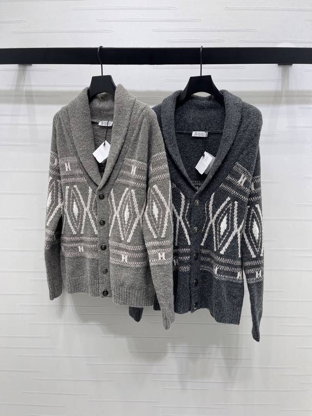 上新原单高端品质 Brunello Cucinell* 2025早秋最新系列！几何图提花翻领针织长袖开衫！定制羊绒羊毛混纺纱线材质织造 质感高级 舒适柔软 翻领