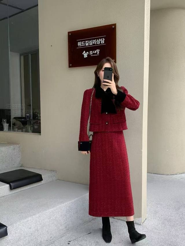 套装 新款小香风套装，修身显瘦让你穿出显高显瘦名媛范适合搭配各种服饰。两色Smlxl