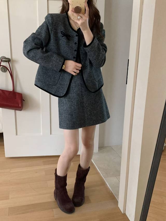 套装 新款时尚套装，高品质放心推 经典简约 时尚减龄，舒适不挑人，上身美美美~大爆款， 一色Sml