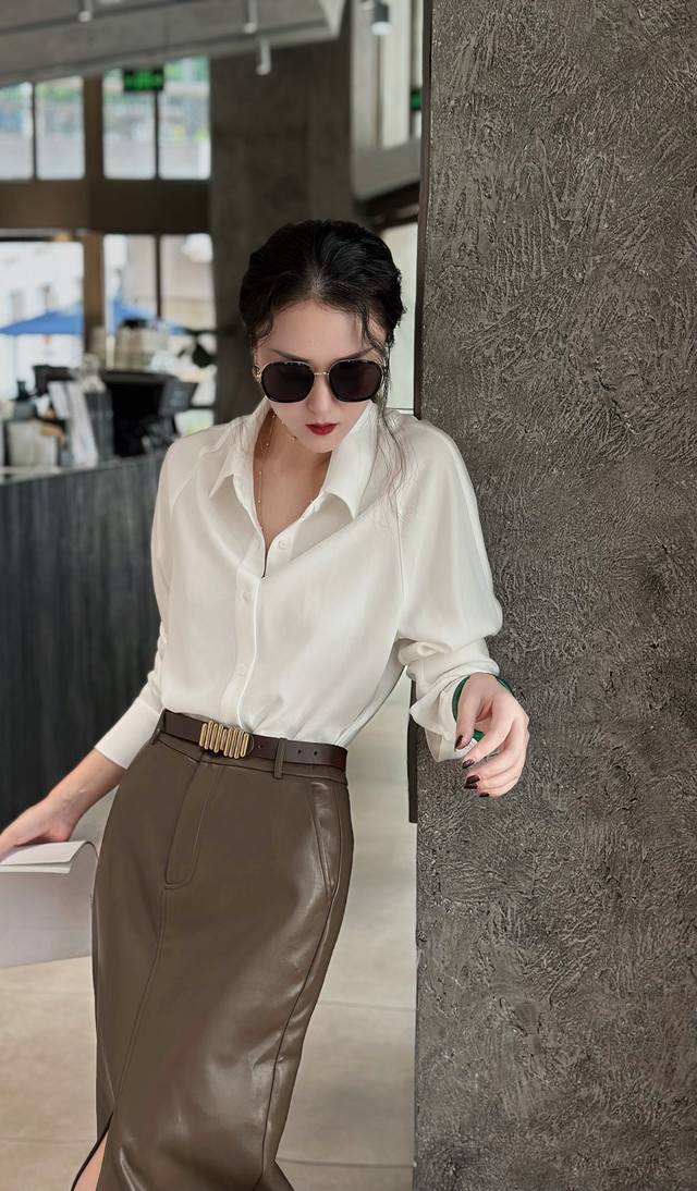 上衣 简约大气醋酸乱麻衬衫肩袖一体深咖色 白色2色S--Xl