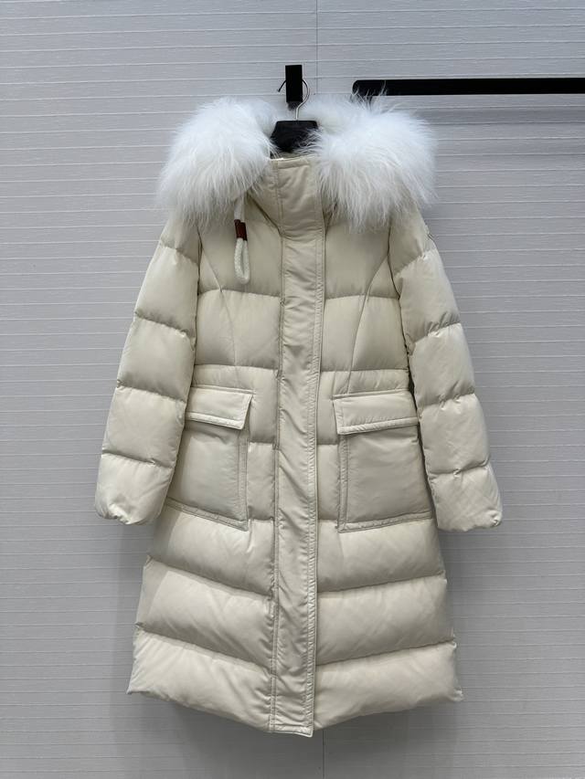 高端原单品质 Mo秋冬必入！Blain长款连帽羽绒服！可拆卸的超大羊毛毛领设计奶呼呼～减龄又帅气，内调抽绳收腰版型设计上身腰身曲线利落显瘦，随性搭配超时髦！国标