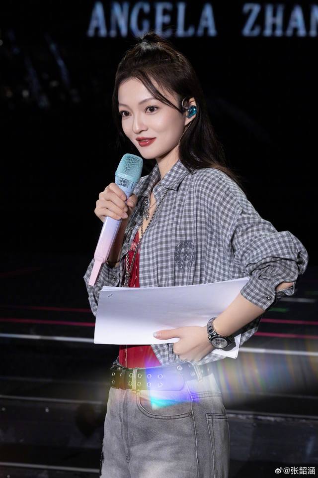 明星同款 新款克罗心十字架棋盘格长袖格子衬衫 一色三码Sml 面料:棉