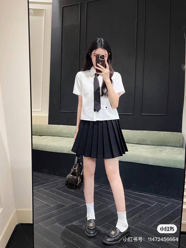 Dio* 25Ss夏季新款短款衬衫小蜜蜂刺绣装饰 搭领带 时尚大方 单色三码Sml 面料:棉