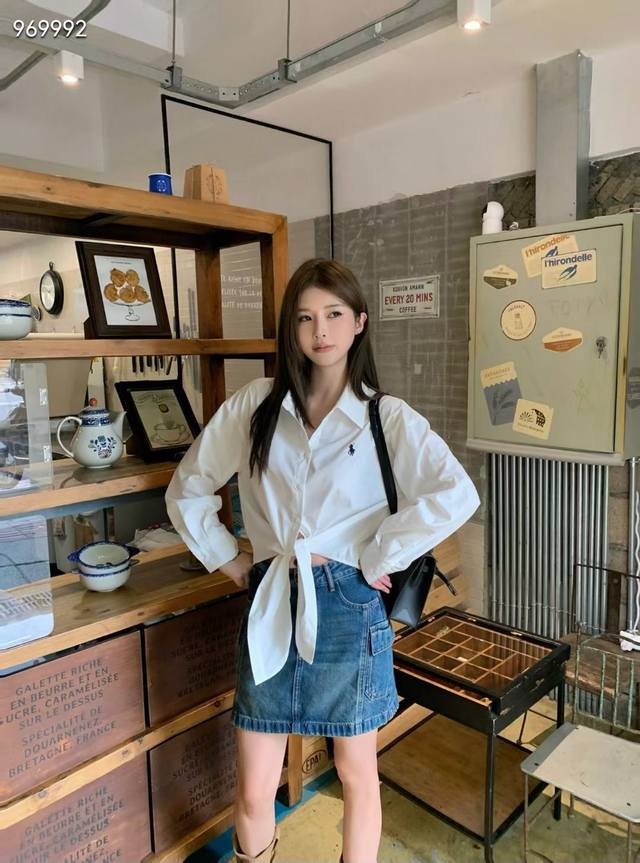 2025早秋新款 气质翻领刺绣绑带衬衣简约衬衫 两色三码Sml 面料:棉